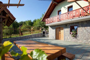 Vineyard Cottage Lustek